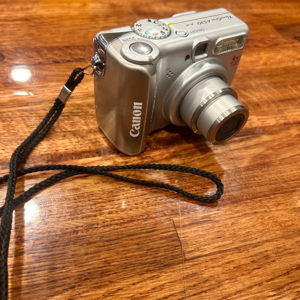 Canon PowerShot A530 Silver Digital Camera 5.0MP 4x Optical Zoom PC1184